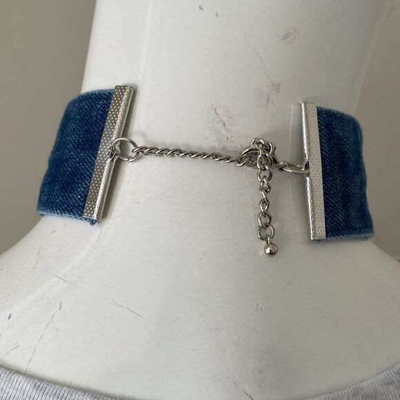 Urban Outfitters Wide Denim Choker w Silver Grommet Holes & Chains with Charms - Picture 3 of 3